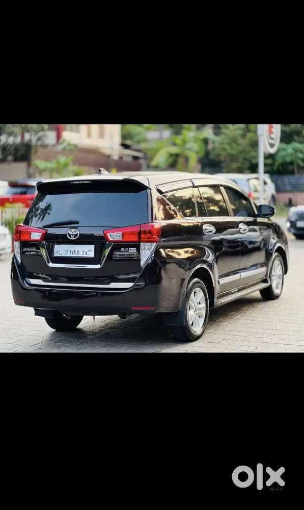 Toyota Innova Crysta 2017 Diesel 150000 Km Driven