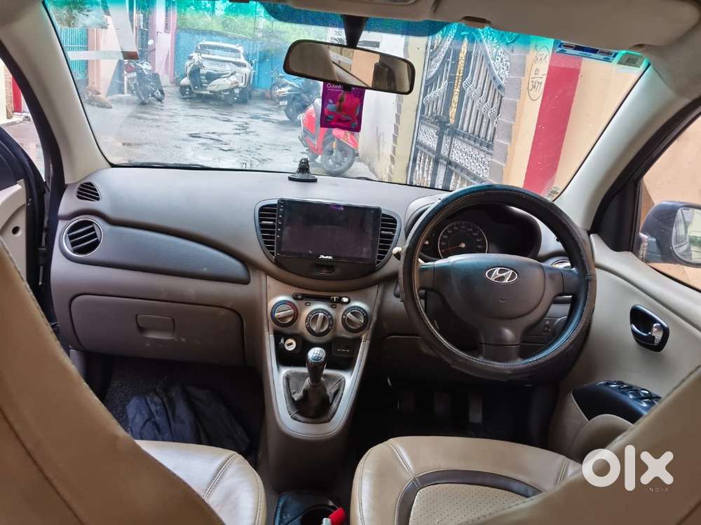 Hyundai I10 Sportz 2012