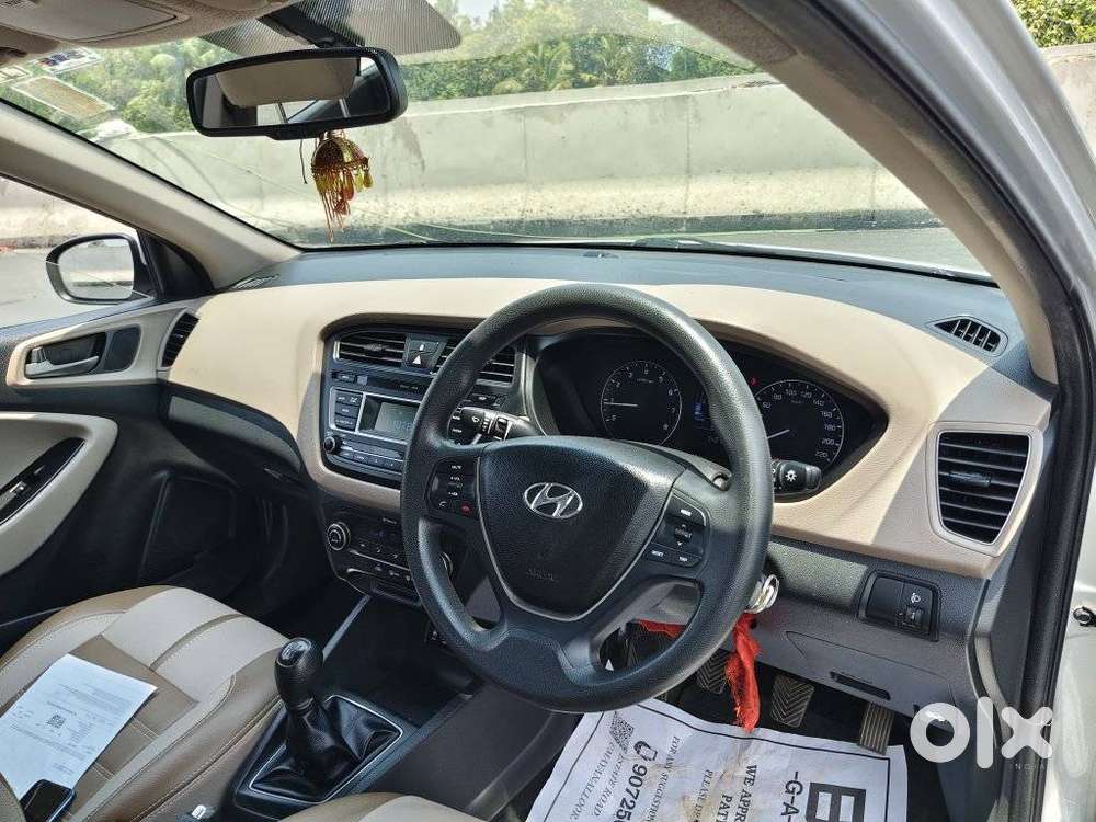 Hyundai I20 Sportz 1.2 Bs-iv, 2017, Petrol