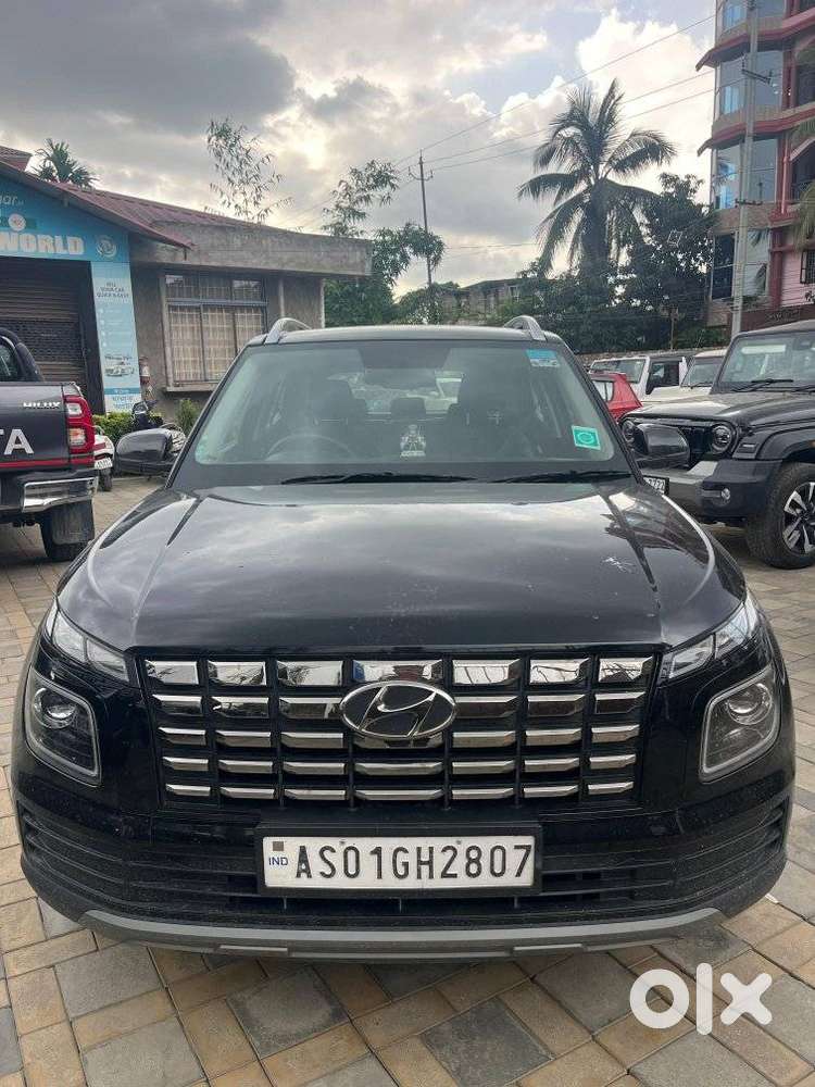 Hyundai Venue Sx (o) Mt 1.0 Turbo Dual Tone, 2025, Petrol