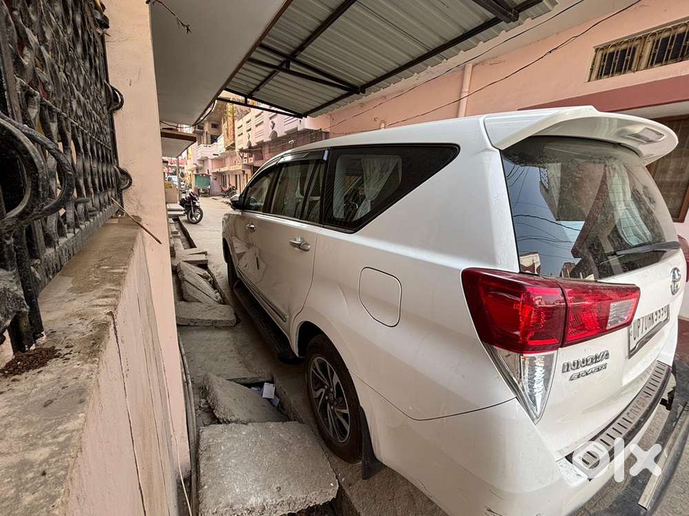 Toyota Innova Crysta Diesel 2025