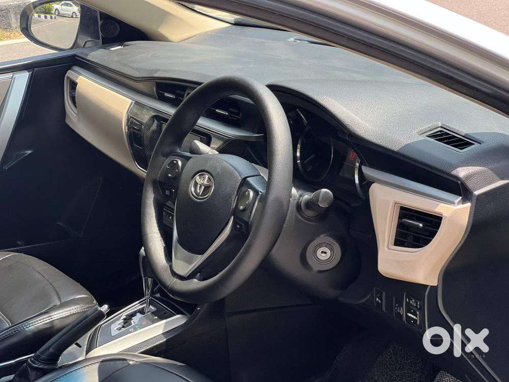 Toyota Corolla Altis G At, 2016, Petrol