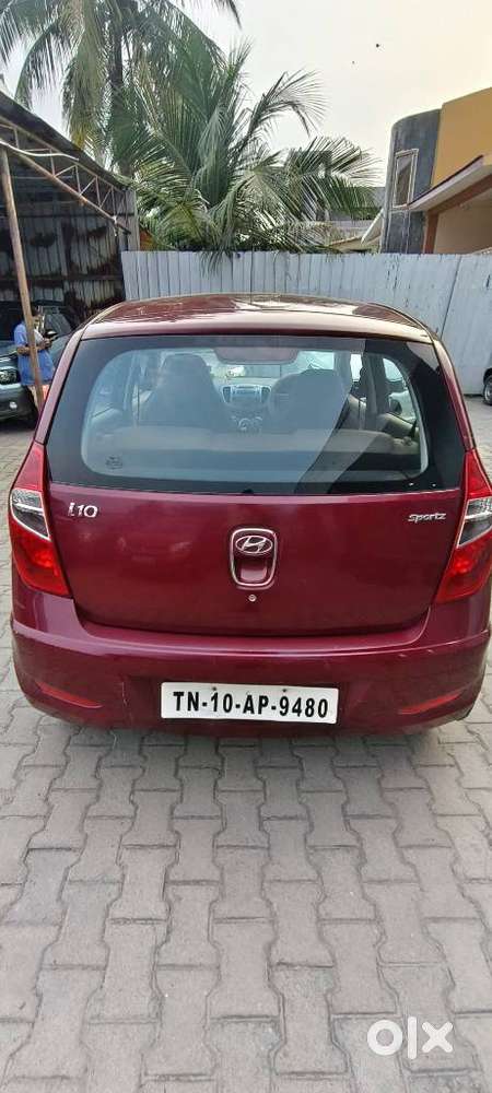 Hyundai I10 Sportz, 2014, Petrol