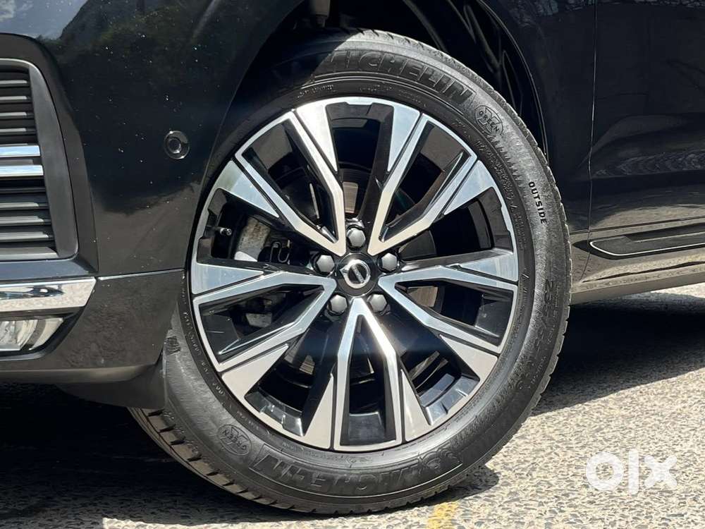 Volvo Xc60 Momentum D4, 2025, Petrol