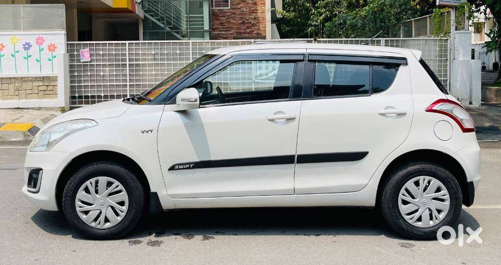 Maruti Suzuki Swift Vxi + Manual, 2015, Petrol