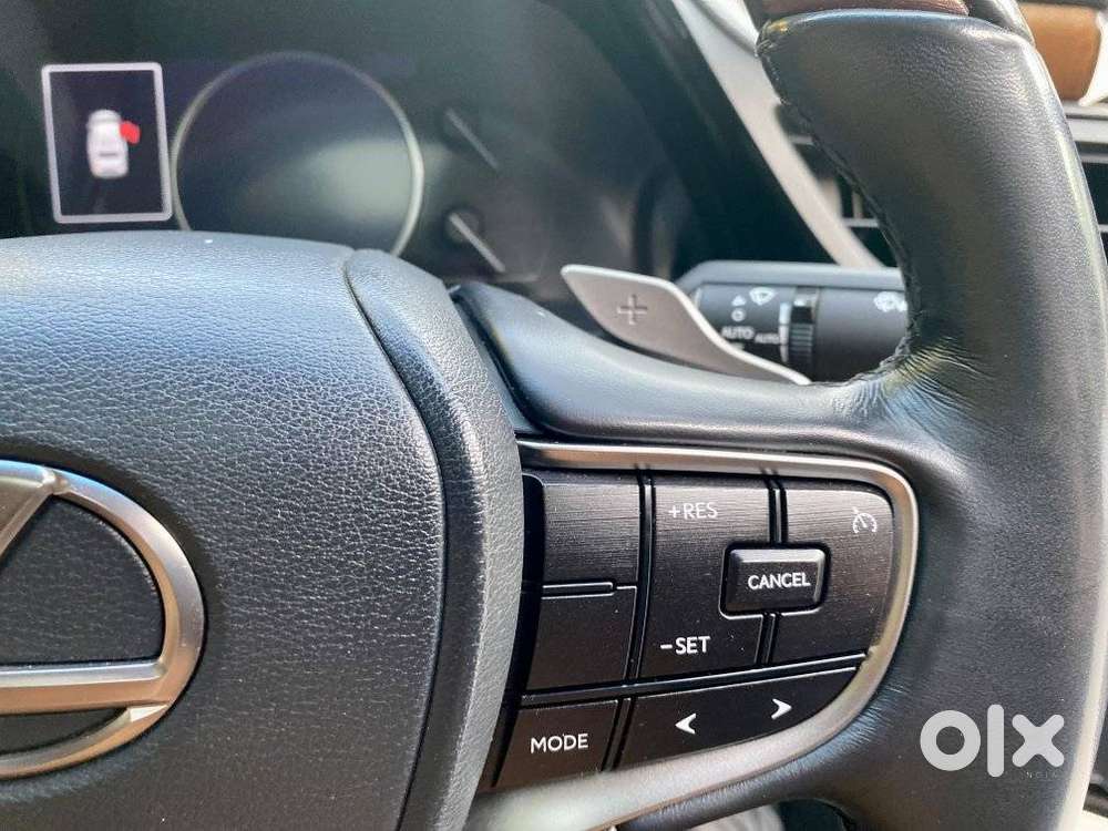 Lexus Es 300h Luxury, 2022, Petrol