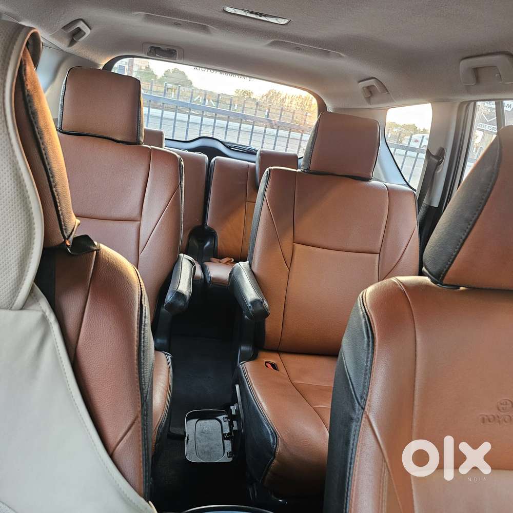 Toyota Innova Crysta 2.8 Gx At 7 Str, 2017, Diesel