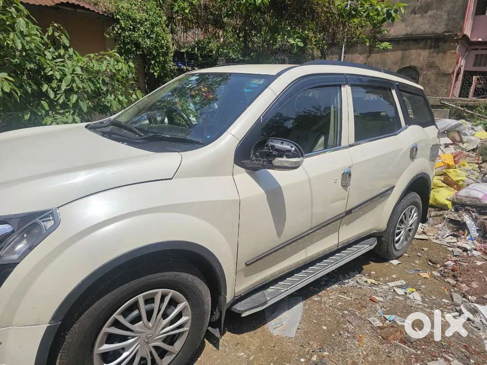 Mahindra Xuv500 2016 Diesel 85000 Km Driven .all Paper Ok