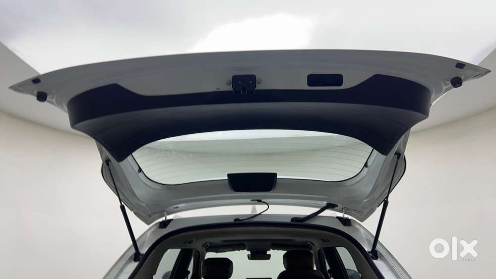 Honda Elevate Zx Cvt, 2023, Petrol