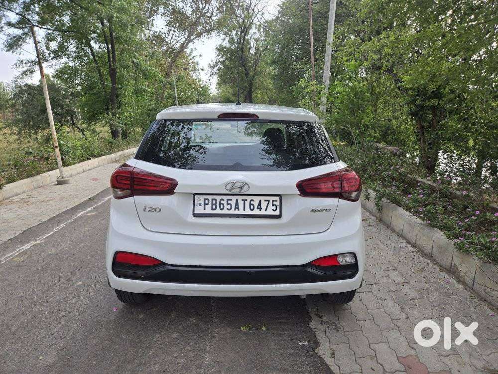 Hyundai Elite I20 Sportz (o) 1.2, 2018, Petrol