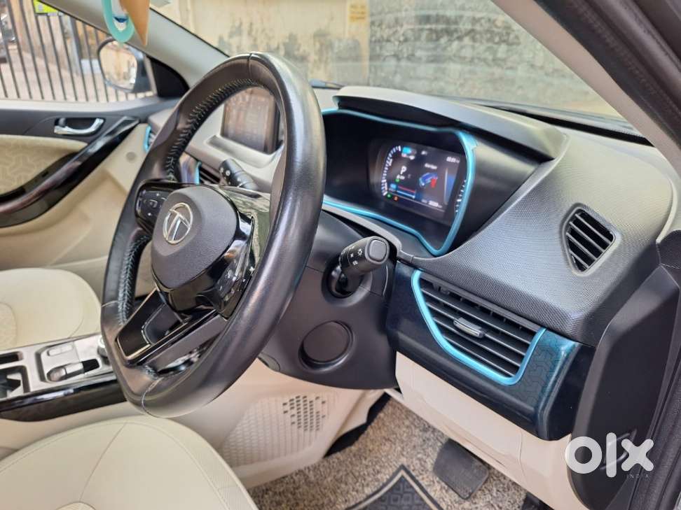 Tata Nexon Ev Max 3.3 Kw Xz Plus Lux, 2023, Electric