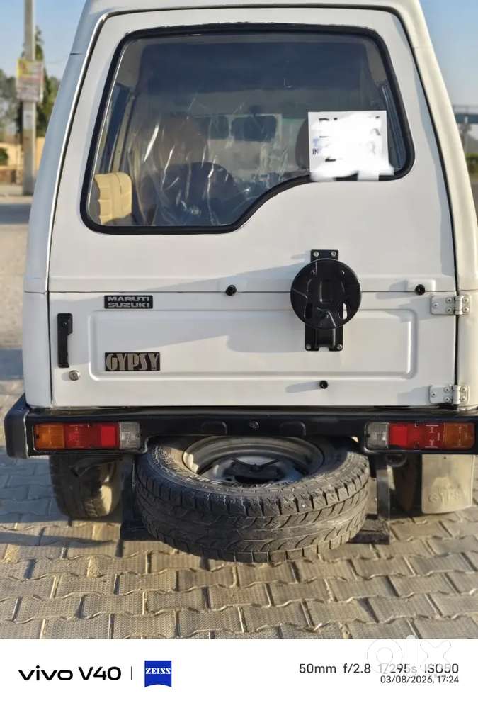 Delhi Number Gypsy 2012 Petrol Well Maintained.