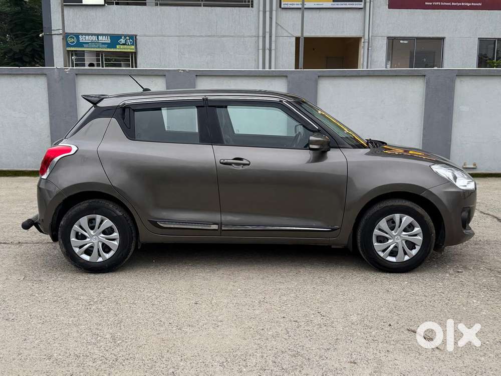 Maruti Suzuki Swift Vvt Vxi, 2021, Petrol