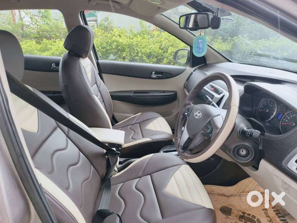 Hyundai I20 Sportz At 1.4, 2013, Petrol