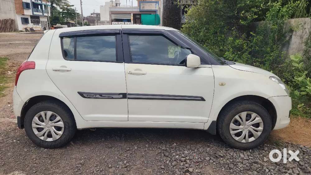 Swift Vxi Petrol 2011,all Paper Runnig,sequense Cng Kit.