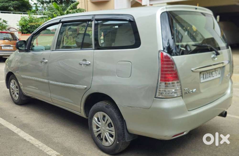 Toyota Innova 2.5 G (diesel) 8 Seater, 2007, Diesel