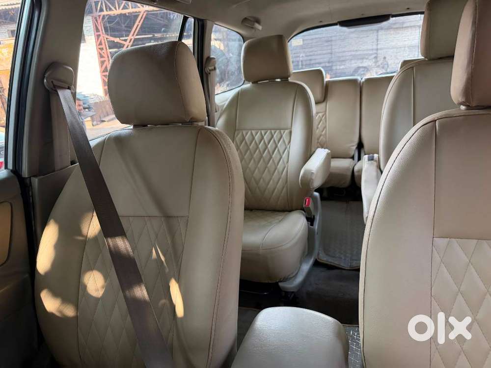 Model: Toyota Innova Vx 2.5 • Year: 2012 • Fuel: Diesel • Transmission