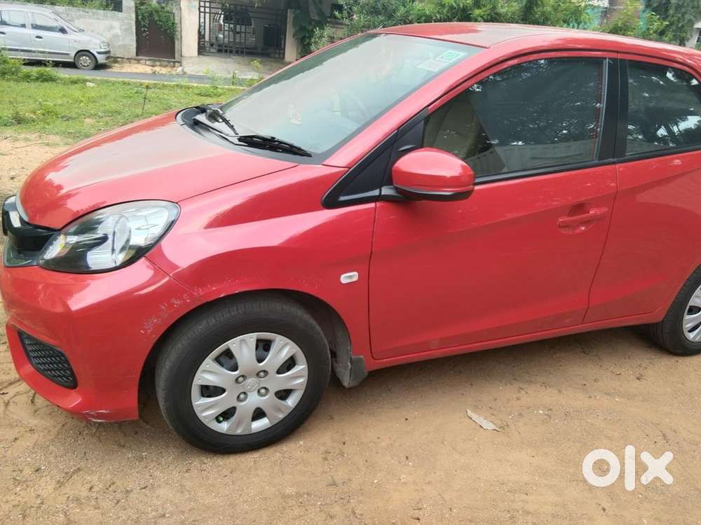 Honda Brio S(o) Mt,petrol 2018, Rally Red