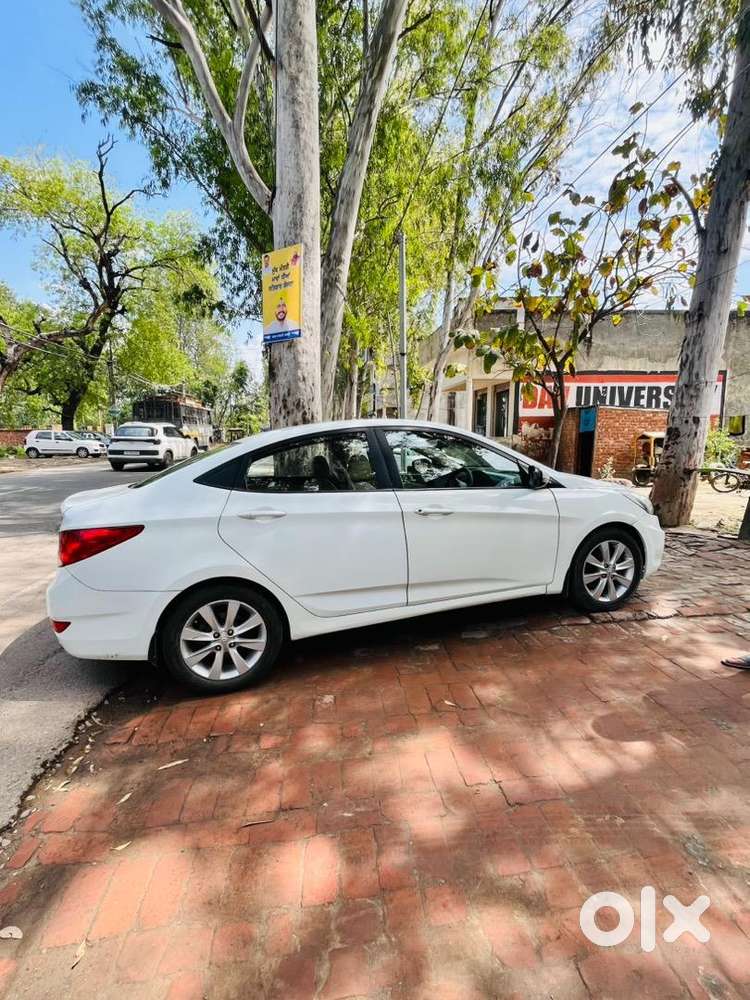 Hyundai Fluidic Verna 2012 Diesel 85000 Km Driven