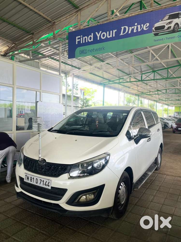 Mahindra Marazzo, 2019, Petrol