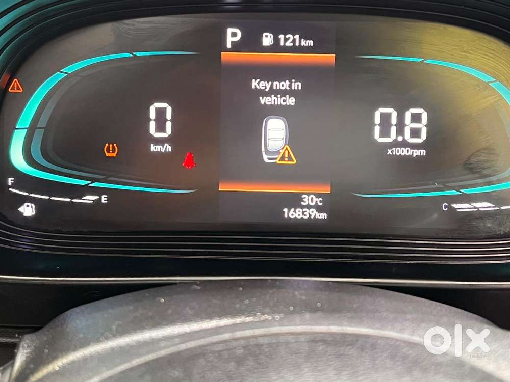 Hyundai Venue 1.0 Sx (o) Turbo Dct, 2022, Petrol