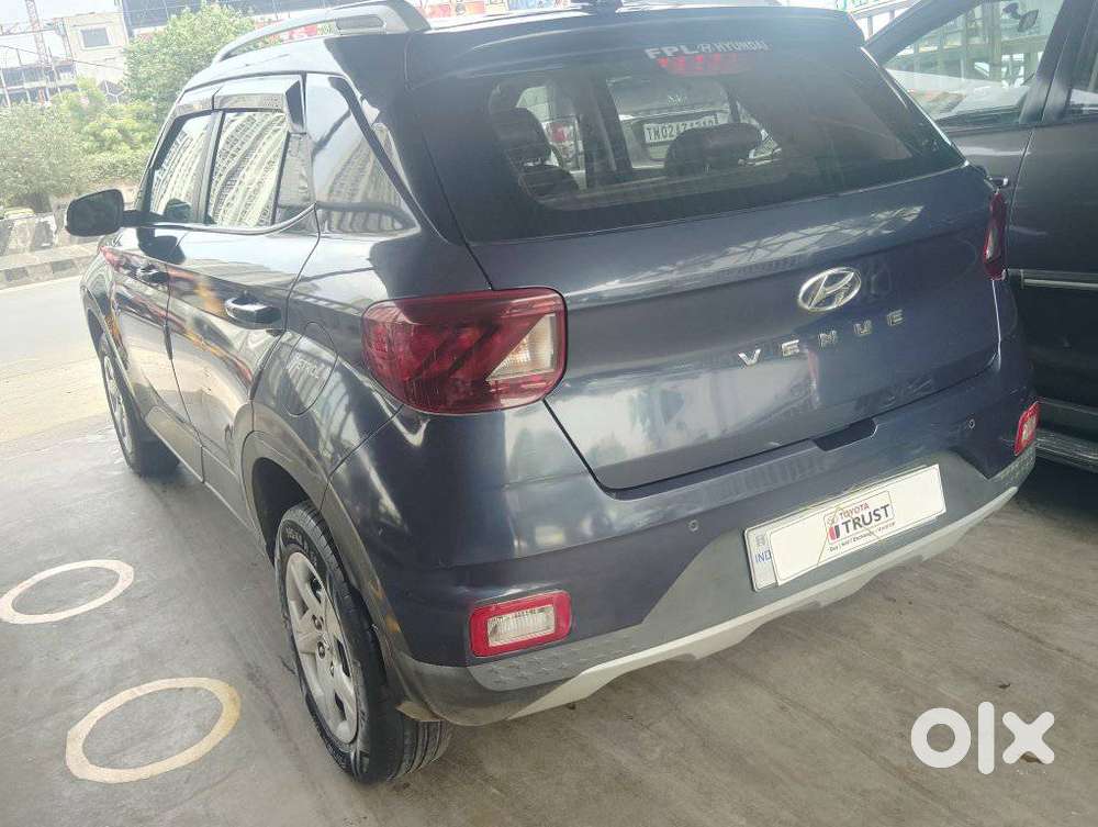 Hyundai Venue, 2021, Petrol