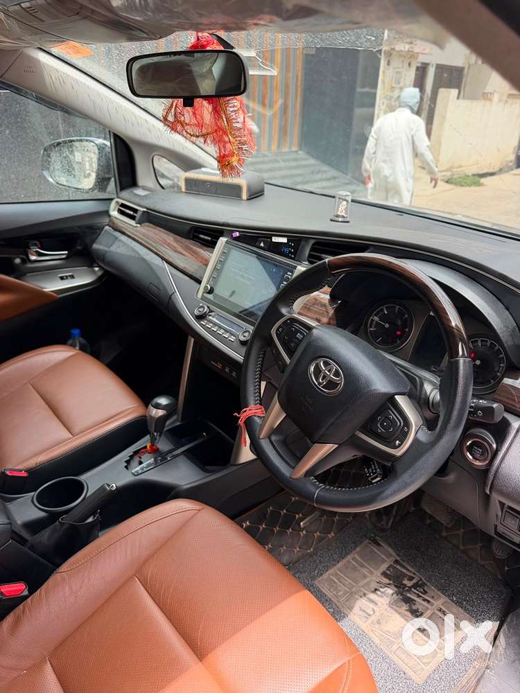 Toyota Innova Crysta 2022