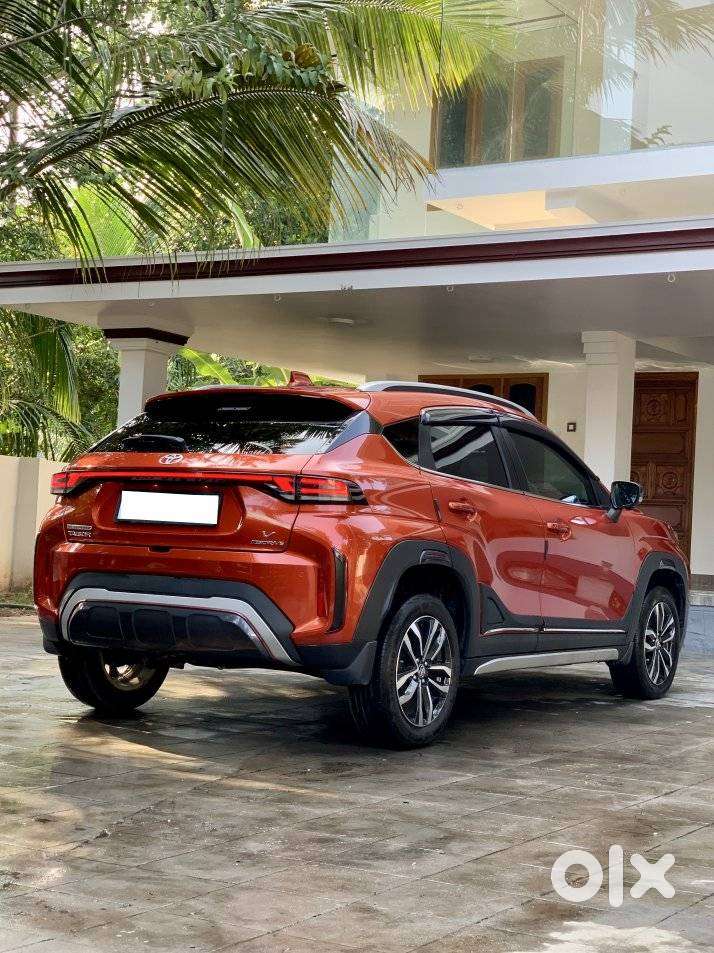 Toyota Urban Cruiser Taisor V 1.0 Petrol At, 2024, Petrol