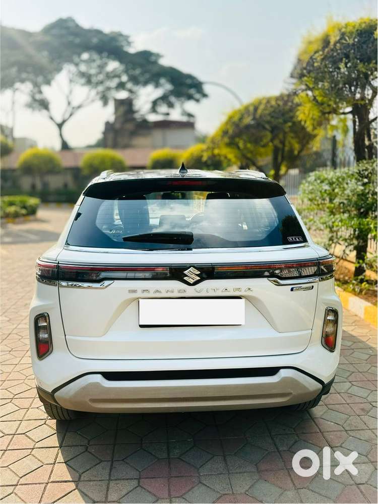 Maruti Suzuki Grand Vitara 1.5 Alpha Smart Hybrid Dual Tone At, 2023..