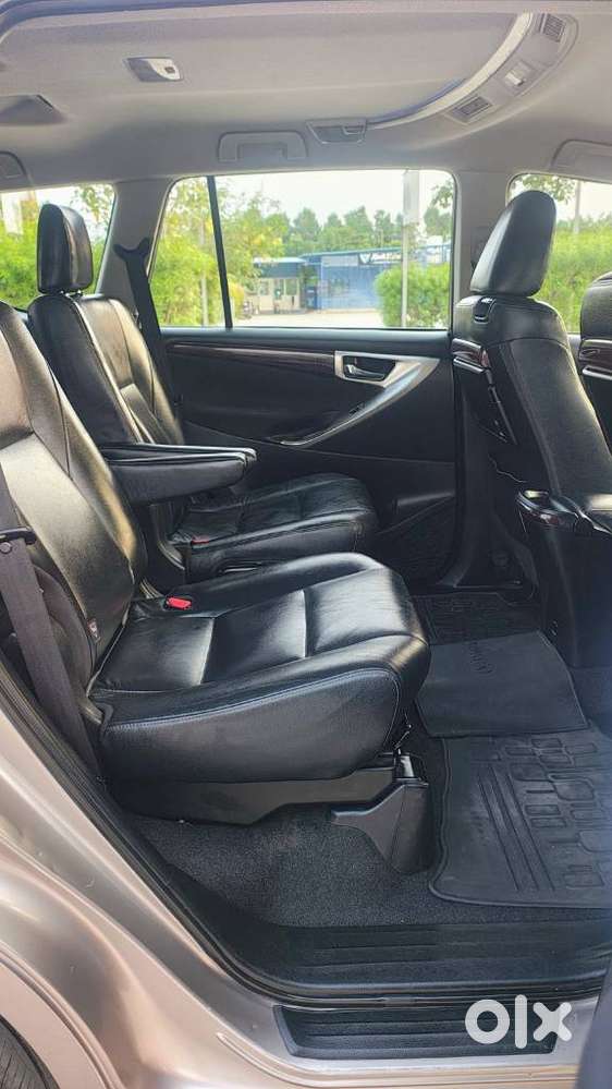 Toyota Innova Crysta 2.4 Z 7 Str, 2016, Diesel