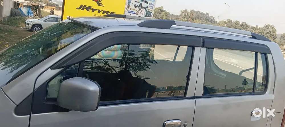 Hm Apni Car Bech Rhe H