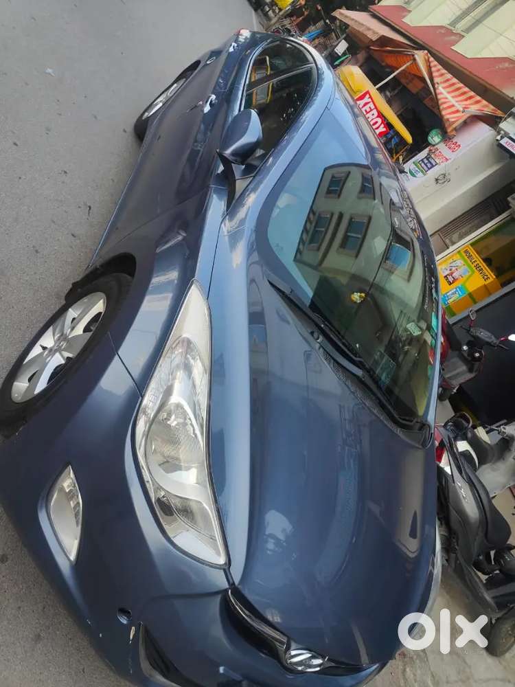 Hyundai Elantra 2013 Petrol Well Maintained