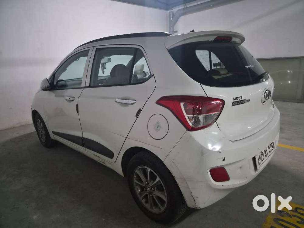 Hyundai Grand I10 2014 Petrol 61400 Km Driven