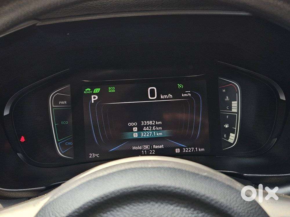 Maruti Suzuki Grand Vitara 1.5 Zeta Plus Intelligent Hybrid Ecvt, 20..