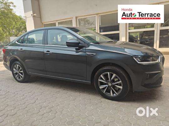 Skoda Slavia 1.0 Tsi Style At, 2025, Petrol