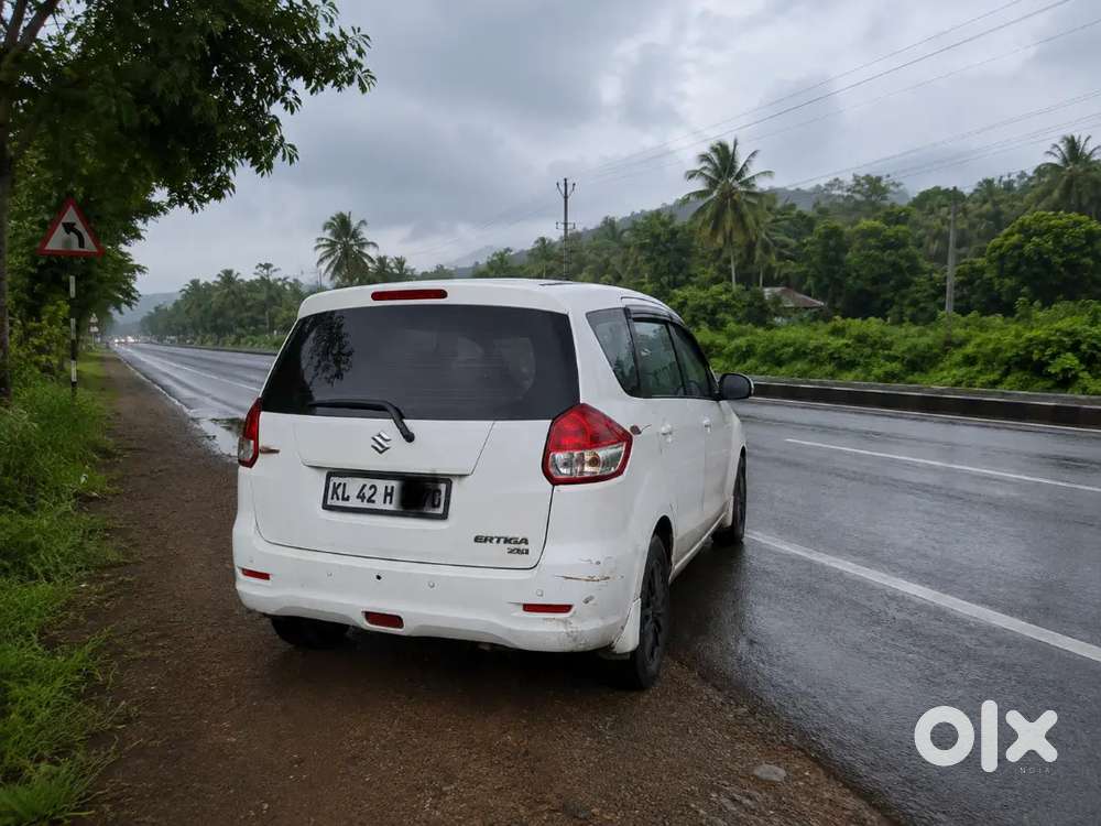 Maruti Ertiga Zxi 2013