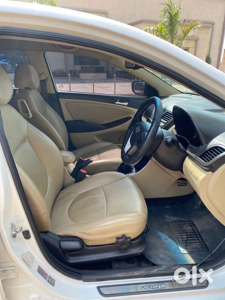 Hyundai Verna Fluidic 1.6 Crdi Sx Opt, 2015