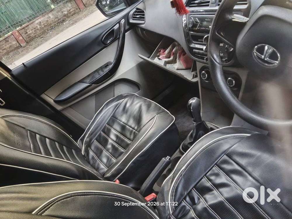 Tata Tiago 1.2 Revotron Xm, 2018, Petrol