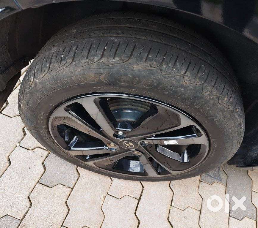 Tata Altroz 1.2 Xz Plus Rtn Dct, 2023, Petrol