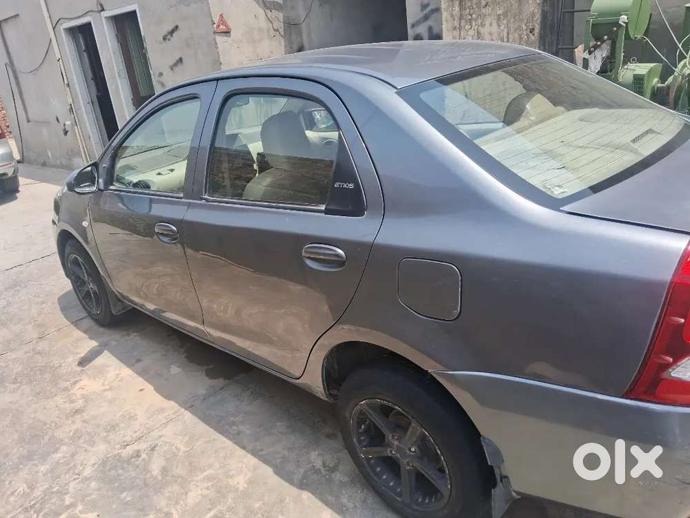Toyota Etios 2015 Diesel Well Maintained
