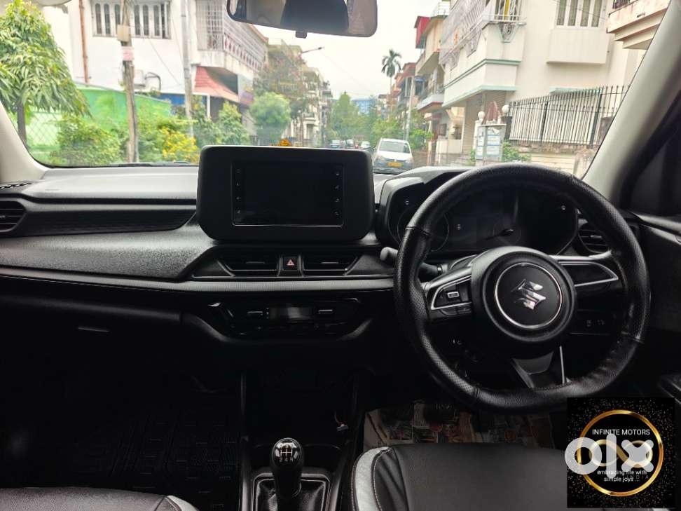 Maruti Suzuki New-gen Swift Vxi, 2025, Petrol