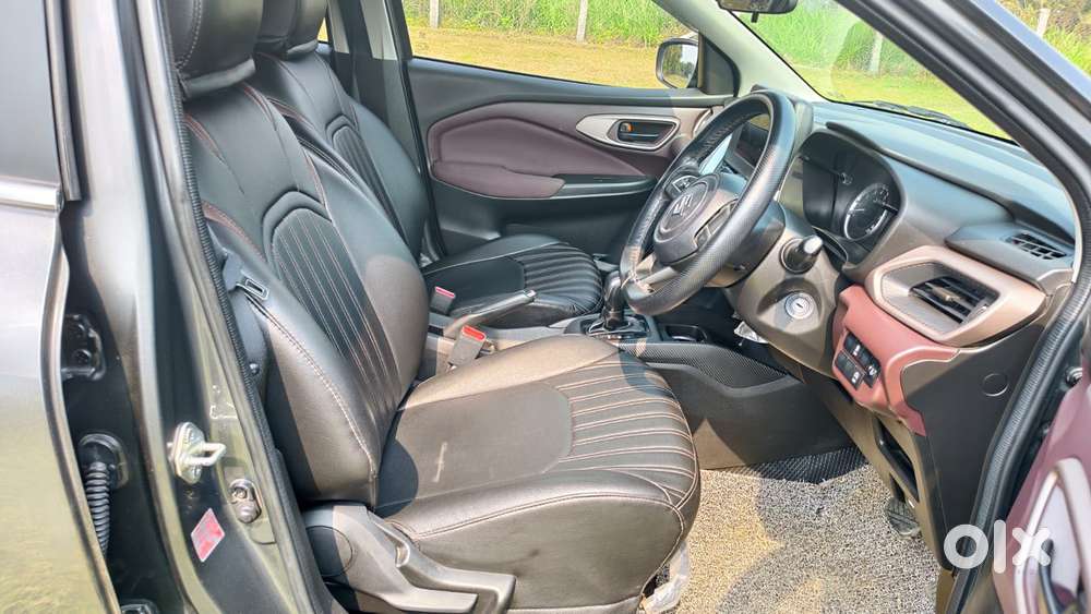 Maruti Suzuki Fronx Delta Plus 1.2 Ags, 2023, Petrol