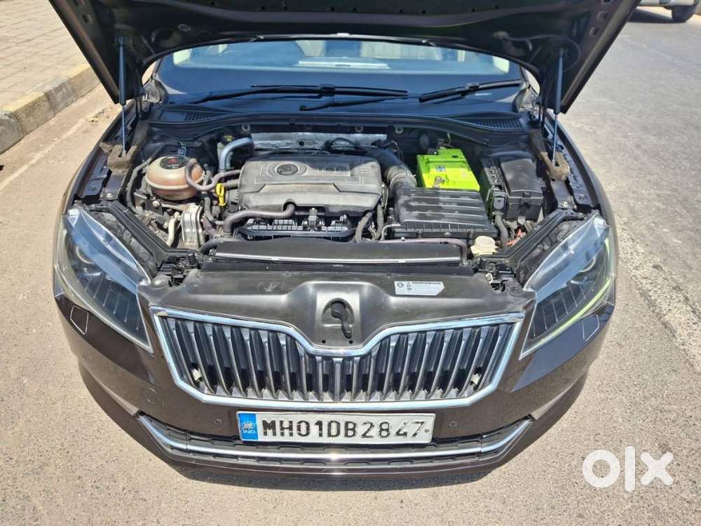Skoda Superb Style 1.8 Tsi At, 2018, Petrol
