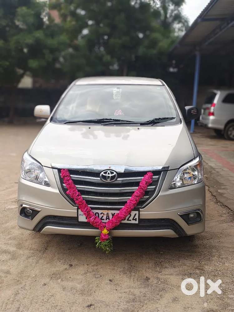 Toyota Innova 2013 Diesel Well Maintained