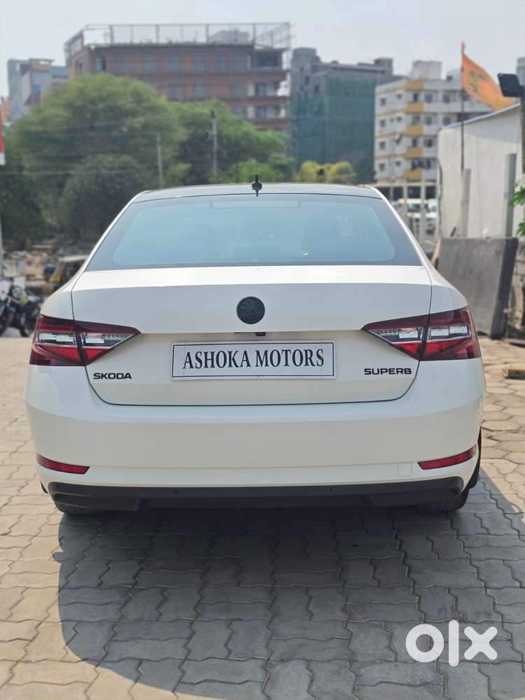 Skoda Superb Laurin And Klement 1.8, 2017, Petrol