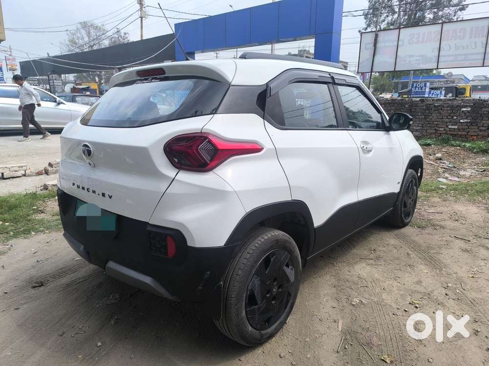 Tata Punch Ev Adventure Lr Ac Fc, 2025, Electric