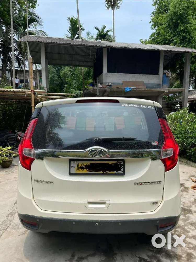 Mahindra Marazzo 2019 M6