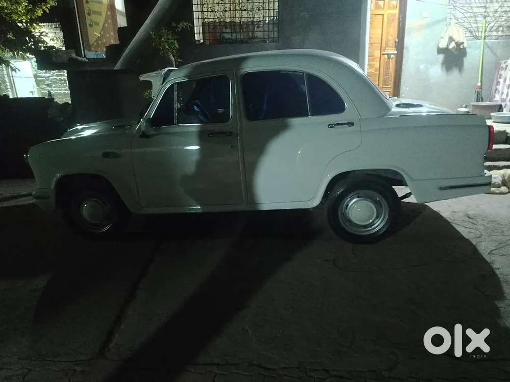 Ambassador Ambassador 2009 Petrol 100000 Km Driven