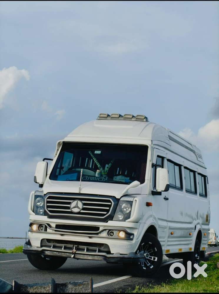 Tempo Traveller 2016