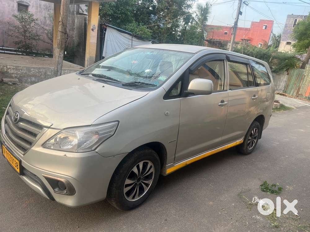 Toyota Innova Diesel 2012